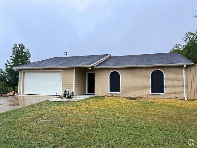 Building Photo - 7212 Wilcox Dr Rental