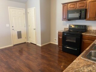 Photo - 864 NW Evans Cir