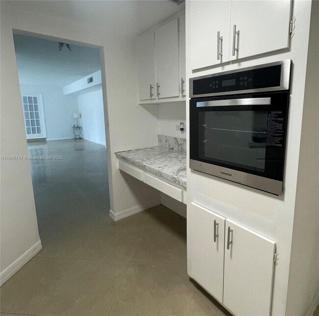 Photo - 801 Brickell Bay Dr Unit 871