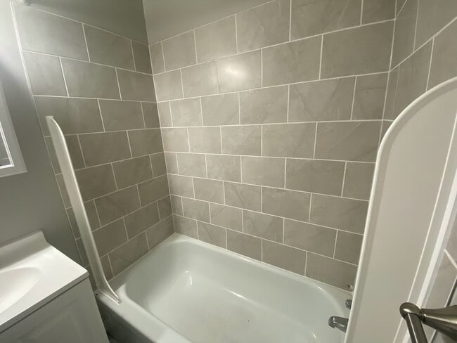 Tile Surround - Avalon Court Apartments
