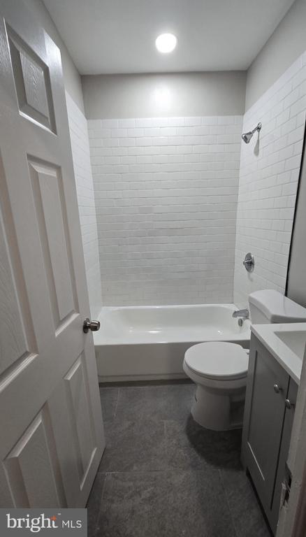 Photo - 2735 E Preston St