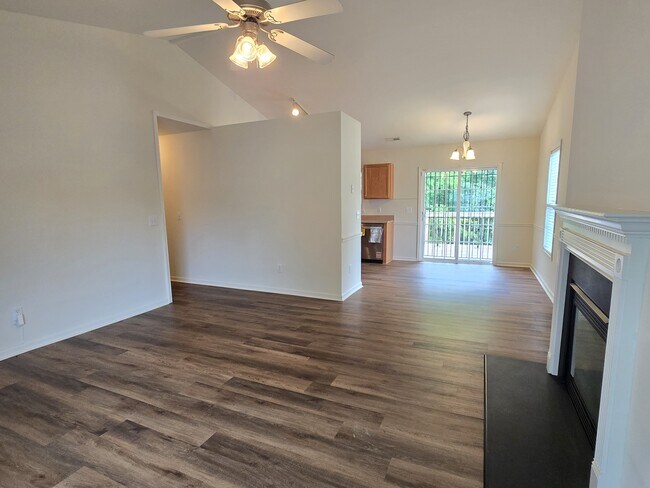 Photo - 2447 Mid Salem Dr