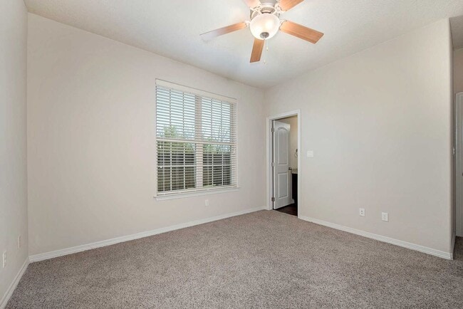 Photo - Adorable 3/3.5 Gateway Villas Condo