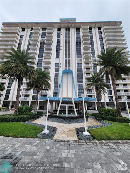 Building Photo - 1500 S Ocean Dr Unit J2 Rental