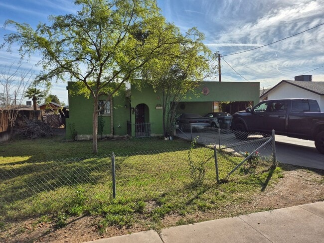 Building Photo - Nice 2 bedroom in historic district!