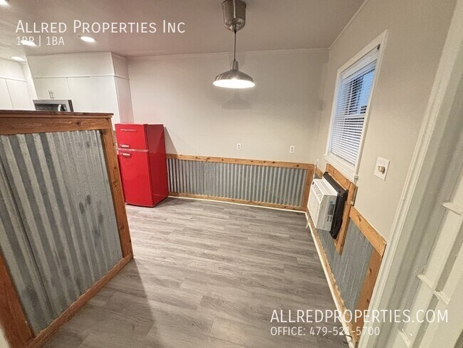 Photo - 621 N Leverett Unit 2