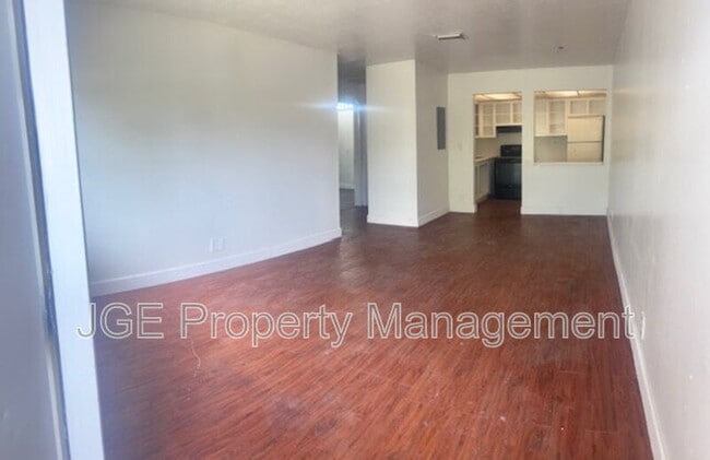 Building Photo - 4000 NW 81st Ave Unit Apt 3