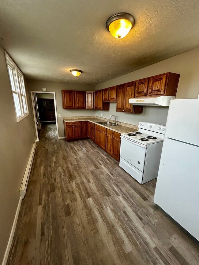 Photo - 283 W Main St Unit 1