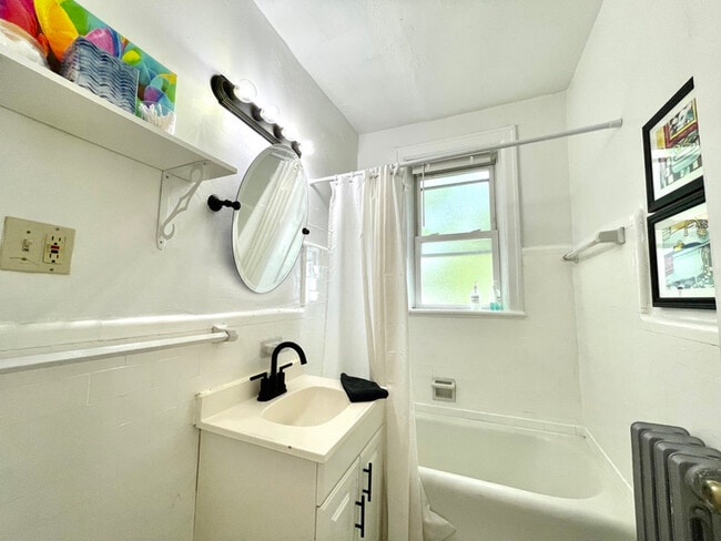 Photo - 6647 Berthold Ave Unit 1W