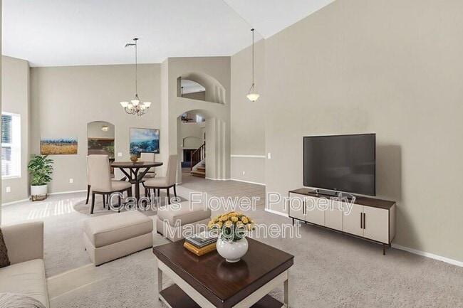 Photo - 2524 N Sunrise