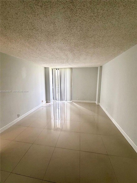 3300 NE 191st St Unit 404
