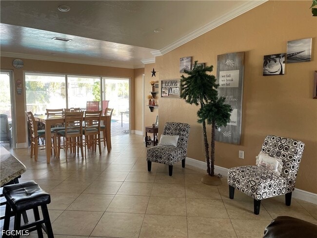 Photo - 531 SW 39th Terrace