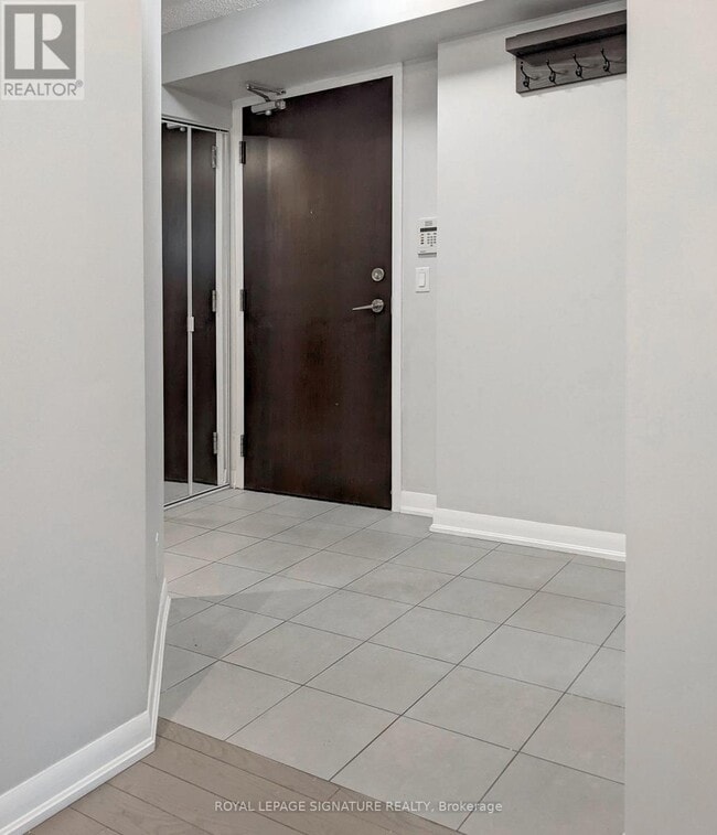 Photo - 215 Sherway Gardens Rd Unit 707