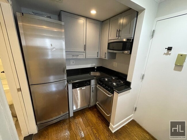 Building Photo - Avenue A Rental