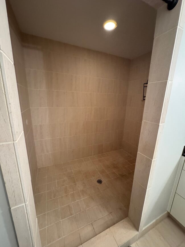 Photo - 1401 Calumet St Unidad #500