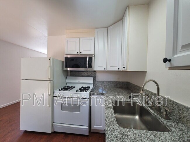 Photo - 10370 S White Rock Rd