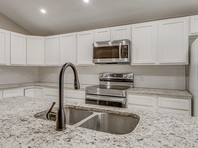 Photo - 1136 NW 99th St