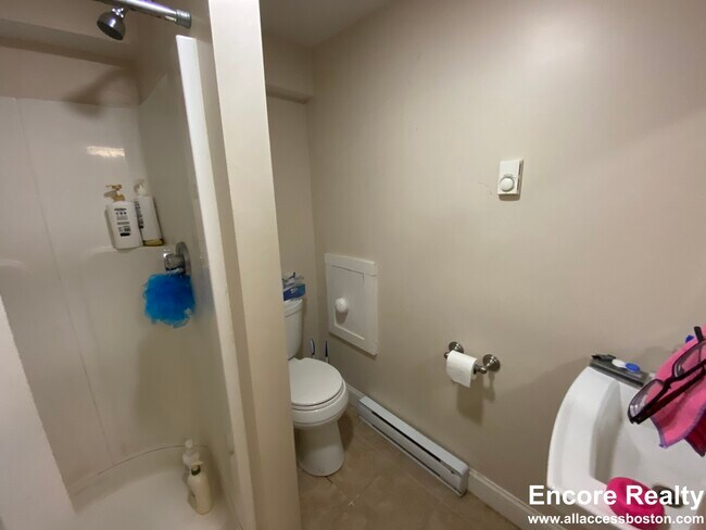 Photo - 895 Huntington Ave Unidad G-1