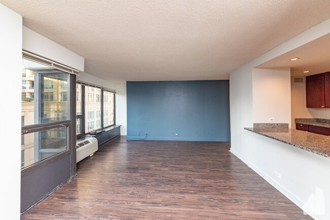 Photo - 30 E Huron St Unit 904
