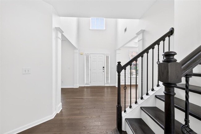 Photo - 5008 Bethpage Dr NE