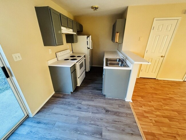 Photo - 3300 Barcelona Dr Unit 3300 Barcelona A