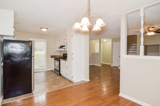 Photo - 149 Oldwood Rd