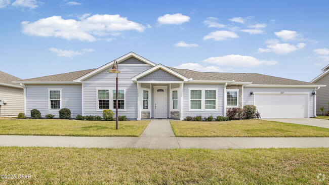 Building Photo - 207 Wiregrass Ln Rental