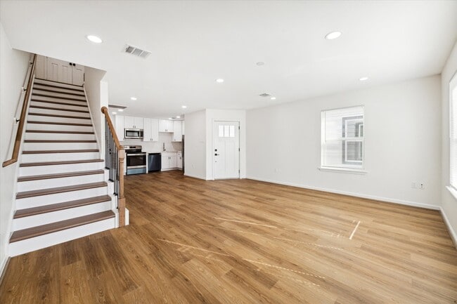 Photo - 9911 Porto Rico Rd