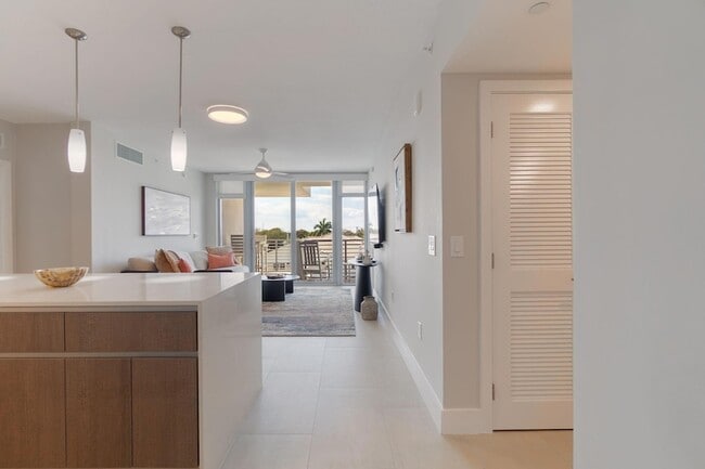 Photo - 111 SE 1st Ave Unit 404