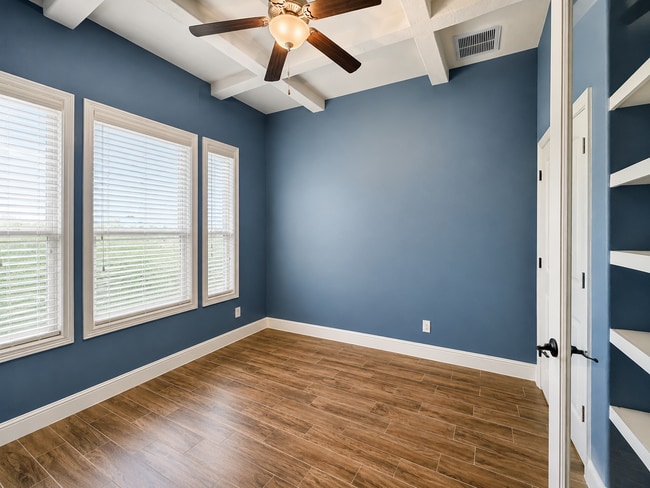 Photo - GORGEOUS 4 BEDROOM CUSTOM HOME FOR LEASE W/ TONS OF UPGRADES IN NEW BRAUNFELS, TX