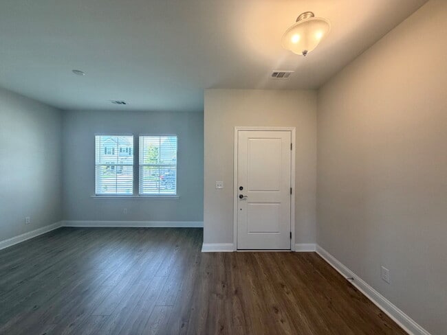 Photo - Move In Ready Home in Malind Bluff!