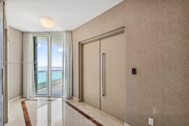 Photo - 1643 Brickell Ave Unidad 902