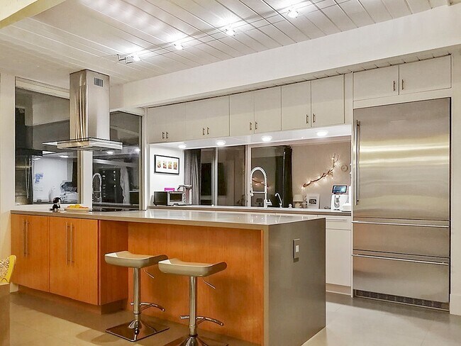 Single Level Upper Lucas Valley 4+bd/2ba E... - Single Level Upper Lucas Valley 4+bd/2ba E... House