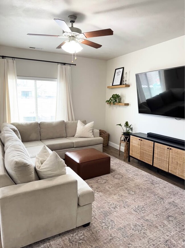 Photo - 2545 Bella Vista Dr