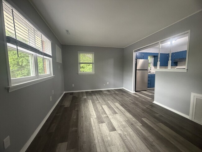 Photo - 902 E Frederick St