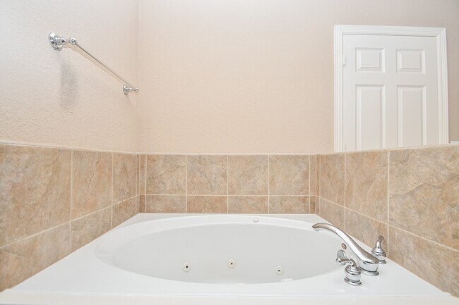 Photo - 3202 Holly Meadow Dr