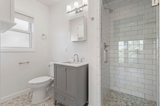 Photo - 401 Shirley Pl Unit 1