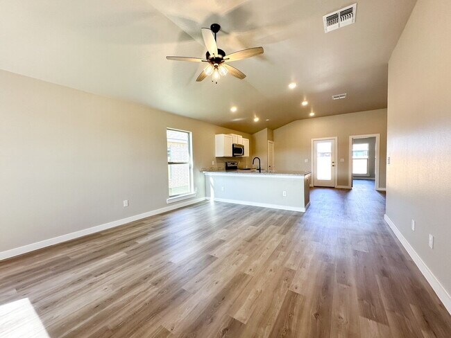 Photo - Newer Home in Burgamy Park!