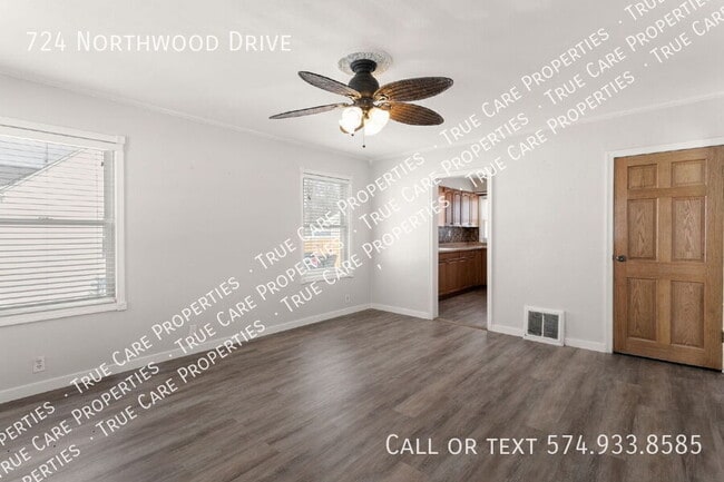 Photo - 724 Northwood Dr