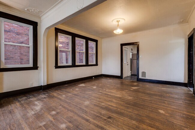 Photo - 609 E Warrington Ave Unit Apt. 1