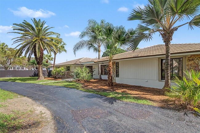 Photo - 13621 SW 103rd Ave