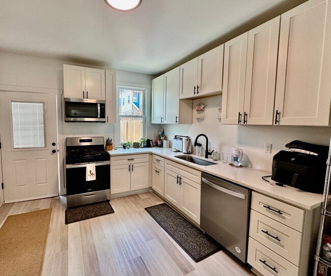 Photo - Gorgeous Newly Renovated Home in the Heart of Bloomfield - Available August 24th!