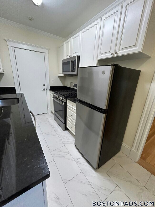 Photo - 22 Chauncy St Unidad 10