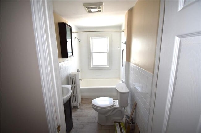 Photo - 272 Nahatan St