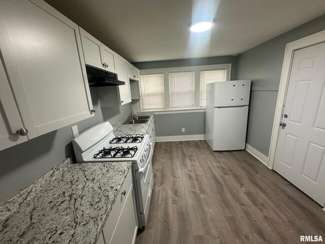 Photo - 1220 N Frink St