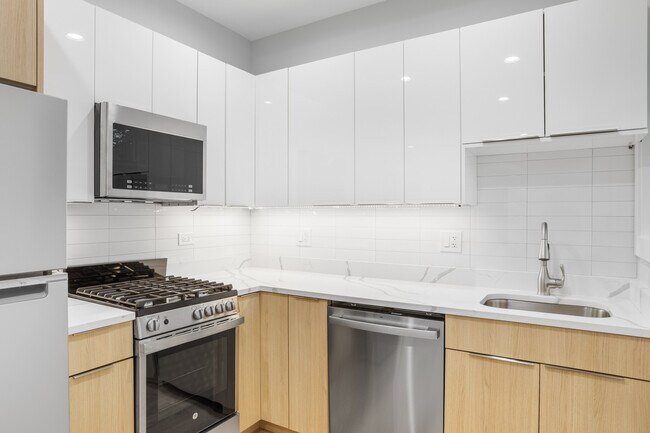 Photo - 1239 W Morse Ave Unit 2