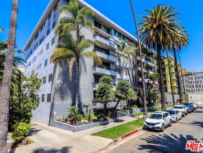 Photo - 121 S Palm Dr Unit 404
