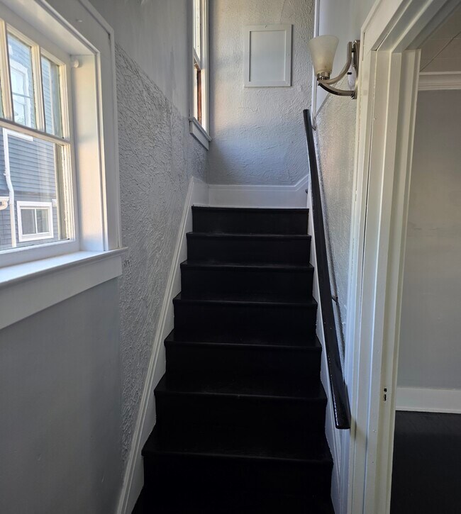 Hallway - 485 Sawyer St Unit 1