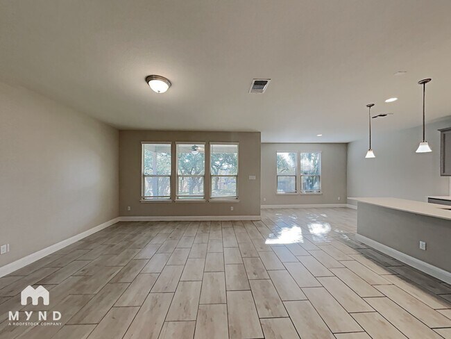 Photo - 1051 Kenney Fort Crossing