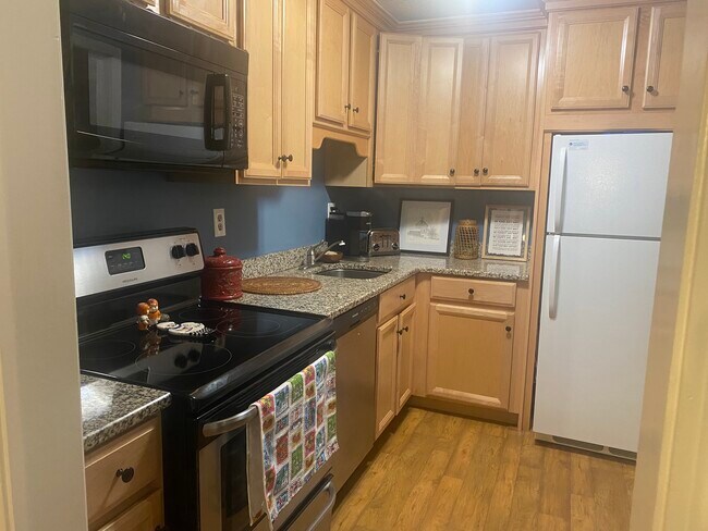 Photo - 30 Stony Brook Dr Unidad B2